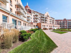 2 Richmond Road 3U, Lido Beach NY 11561