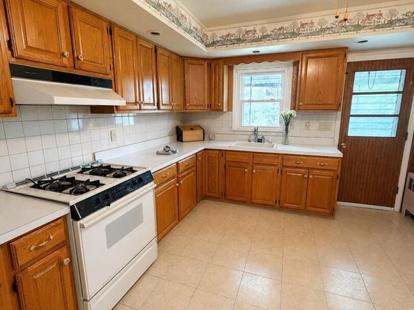59 Halladay Avenue, Yonkers NY 10701