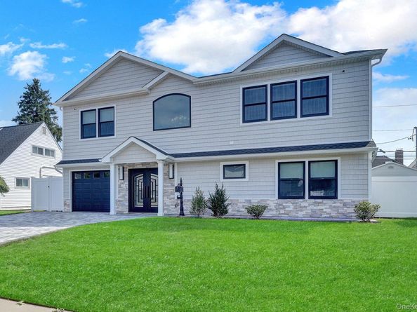 129 Tardy Lane S, Wantagh NY 11793