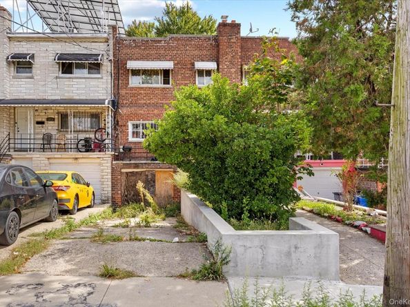 3768 Laconia Avenue, Bronx NY 10469