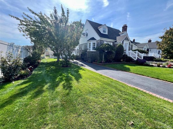 199 Claxton Avenue, Bellmore NY 11710