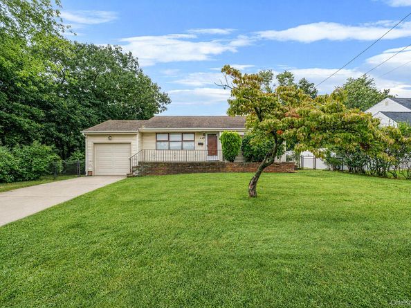 42 Walton Street, Brentwood NY 11717