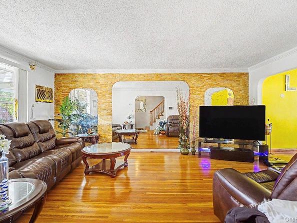 4315 Avenue J, Brooklyn NY 11210