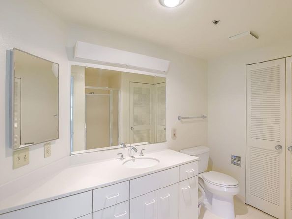 1 Baldwin Avenue 217, San Mateo CA 94401
