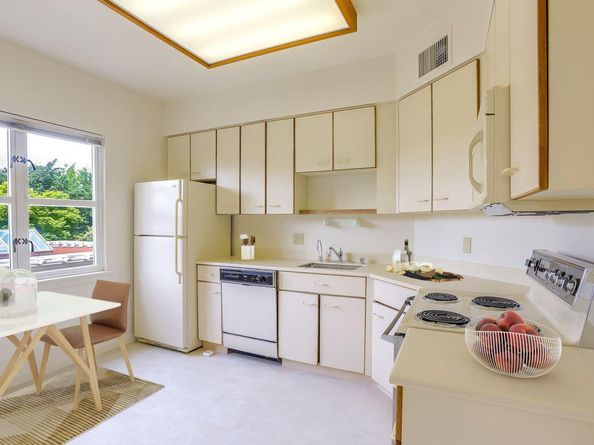 1 Baldwin Avenue 217, San Mateo CA 94401