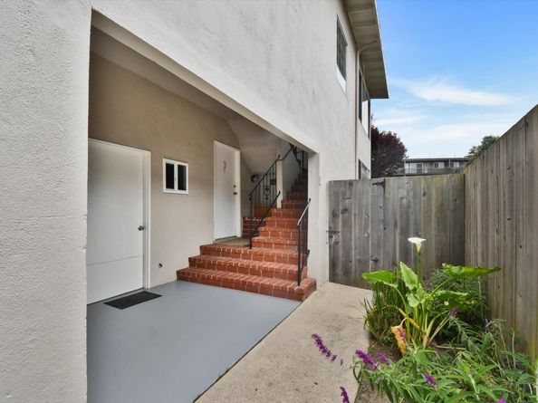 Clarendon, Pacifica CA 94044