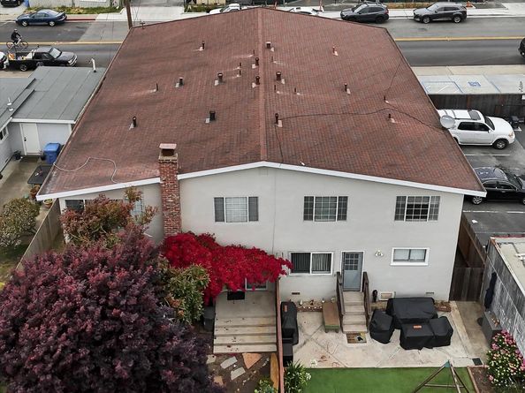 Clarendon, Pacifica CA 94044
