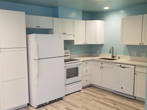 Clarendon, Pacifica CA 94044