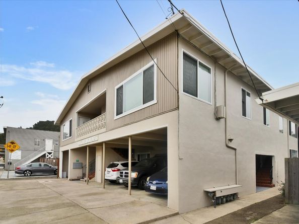 Clarendon, Pacifica CA 94044