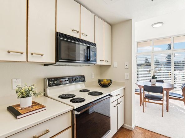 1 Baldwin Avenue 510, San Mateo CA 94401