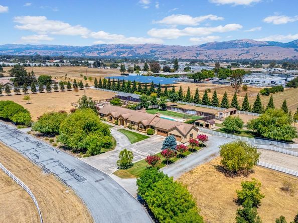 12320 Highland Estates Lane, San Martin CA 95046