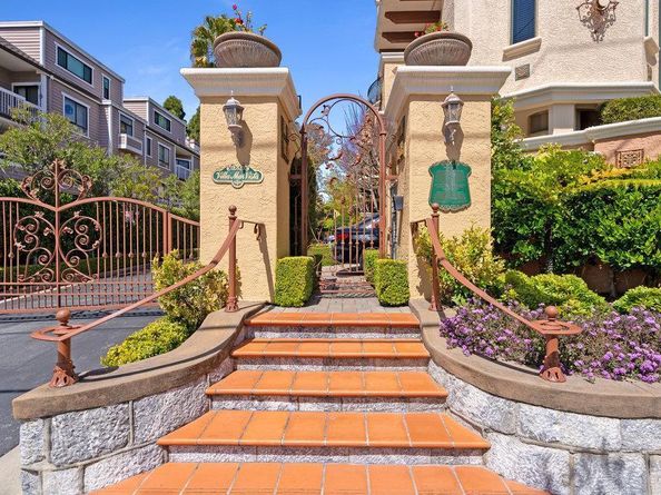 233 Villa Mar Vista, Santa Cruz CA 95060