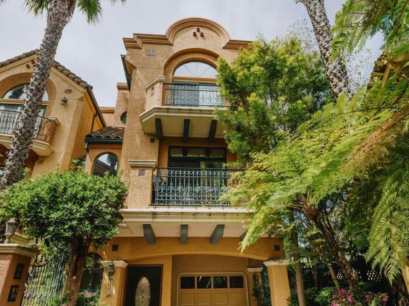 233 Villa Mar Vista, Santa Cruz CA 95060