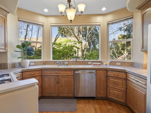 233 Villa Mar Vista, Santa Cruz CA 95060