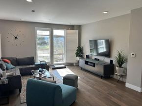 400 Mariners Island Boulevard 115, San Mateo CA 94404