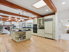 2136 Clayton Drive, Menlo Park CA 94025