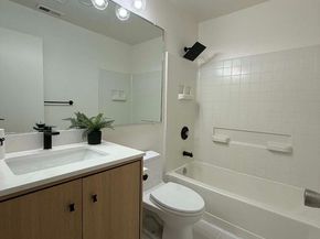 20 Torregata Loop, San Jose CA 95134