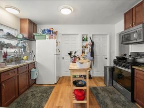 8117 Ney Avenue, Oakland CA 94605