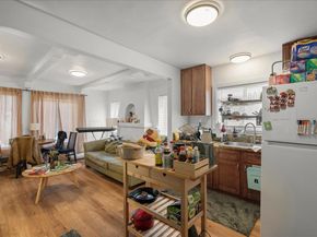 8117 Ney Avenue, Oakland CA 94605