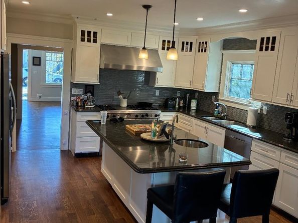 Undisclosed Address #ML82044002, Burlingame CA 94010