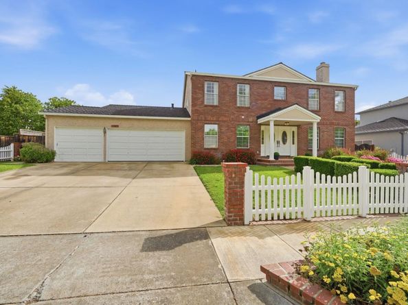 15670 Via Castana, Morgan Hill CA 95037