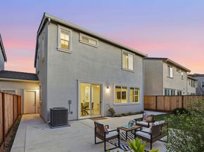 1619 Santiago Court, Gilroy CA 95020