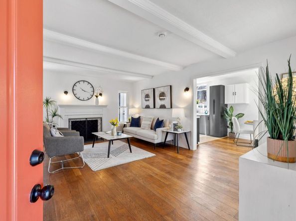 2352 Menalto Avenue, East Palo Alto CA 94303