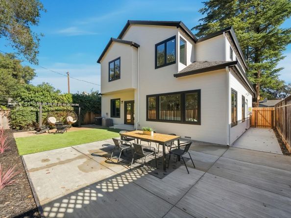 1748 Crane Avenue, Mountain View CA 94040