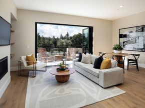 389 First Street 31, Los Altos CA 94022