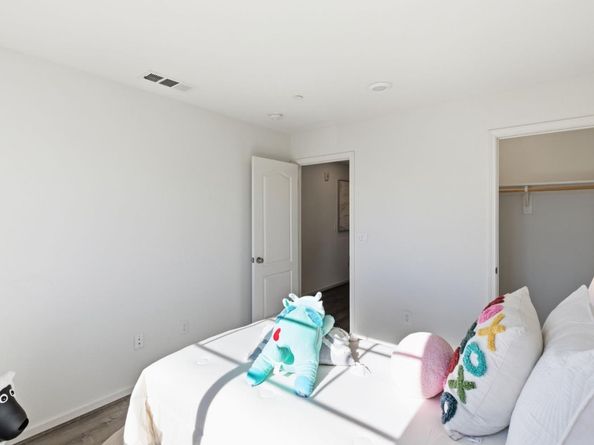 24548 Autumn Mist Way, Hayward CA 94544