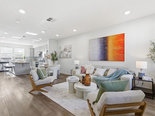 24548 Autumn Mist Way, Hayward CA 94544