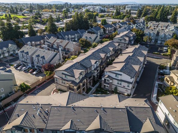 24548 Autumn Mist Way, Hayward CA 94544