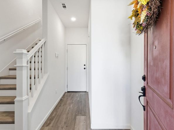 24548 Autumn Mist Way, Hayward CA 94544