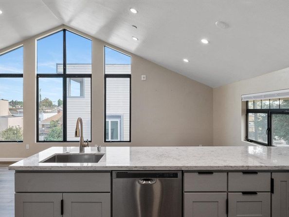 1432 8th Avenue, Oakland CA 94606