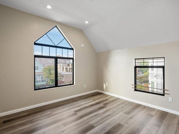 1432 8th Avenue, Oakland CA 94606