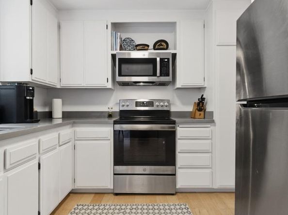 2343 Arrowhead Drive, Oakland CA 94611