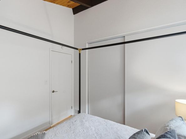 2343 Arrowhead Drive, Oakland CA 94611