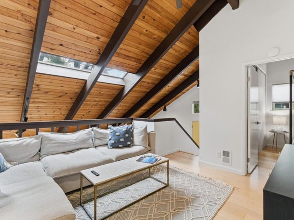 2343 Arrowhead Drive, Oakland CA 94611