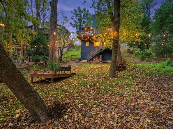 2343 Arrowhead Drive, Oakland CA 94611