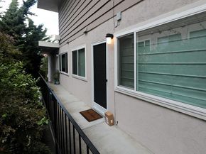 1124 Hollywood Avenue 3, Oakland CA 94602