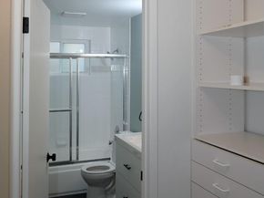 1124 Hollywood Avenue 3, Oakland CA 94602