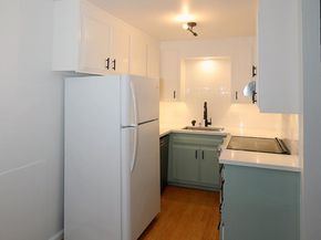 1124 Hollywood Avenue 3, Oakland CA 94602