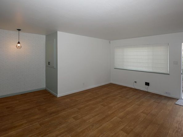 1124 Hollywood Avenue 3, Oakland CA 94602