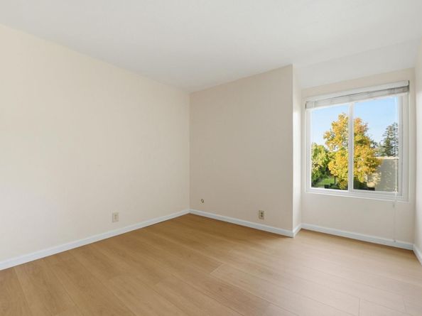 460 Auburn Way 5, San Jose CA 95129