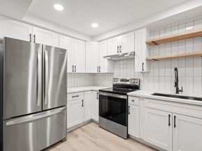 1033 Crestview Drive 207, Mountain View CA 94040