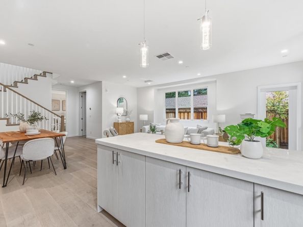 139 Flynn Avenue, Mountain View CA 94043