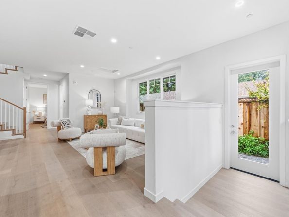 139 Flynn Avenue, Mountain View CA 94043