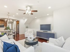 203 Peppermint Tree Terrace 8, Sunnyvale CA 94086