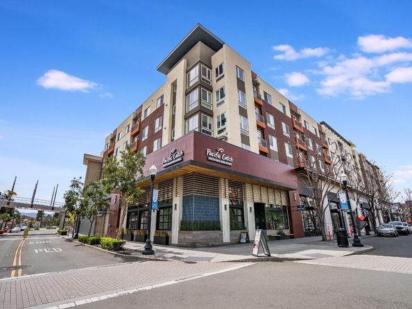 203 Peppermint Tree Terrace 8, Sunnyvale CA 94086