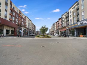 203 Peppermint Tree Terrace 8, Sunnyvale CA 94086